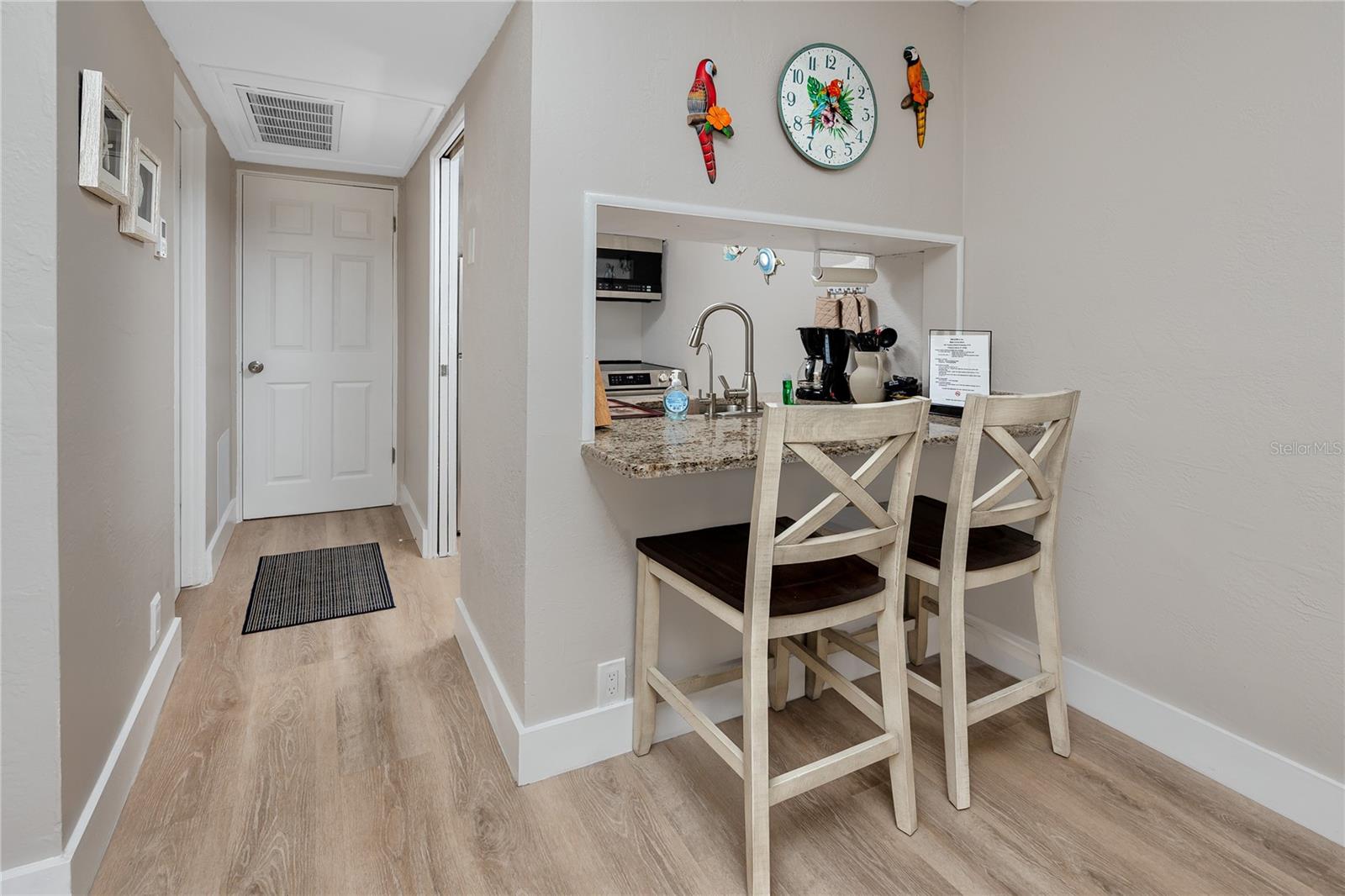 MALYN CONDO MOTEL CONDO - Residential