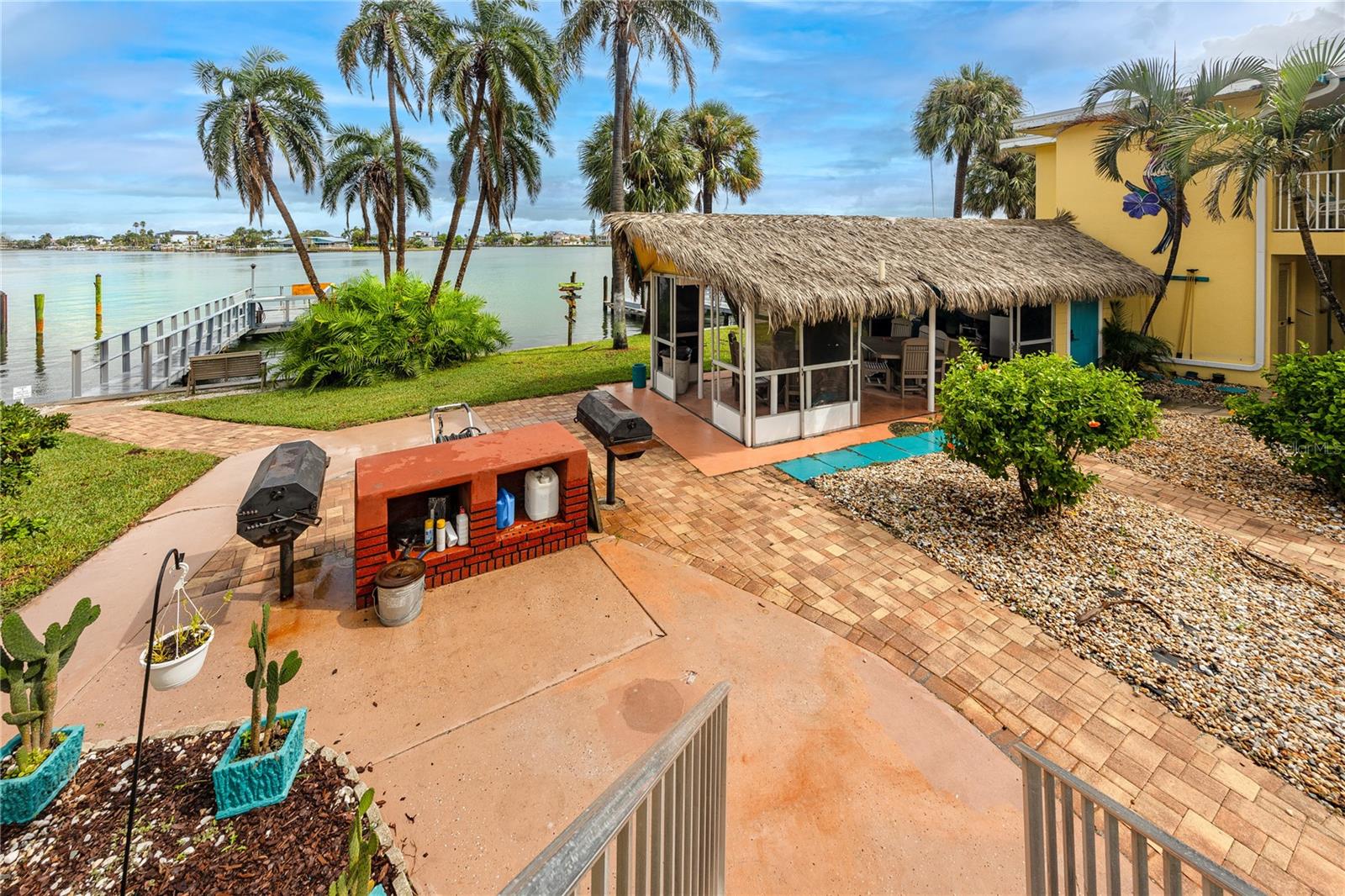 MALYN CONDO MOTEL CONDO - Residential