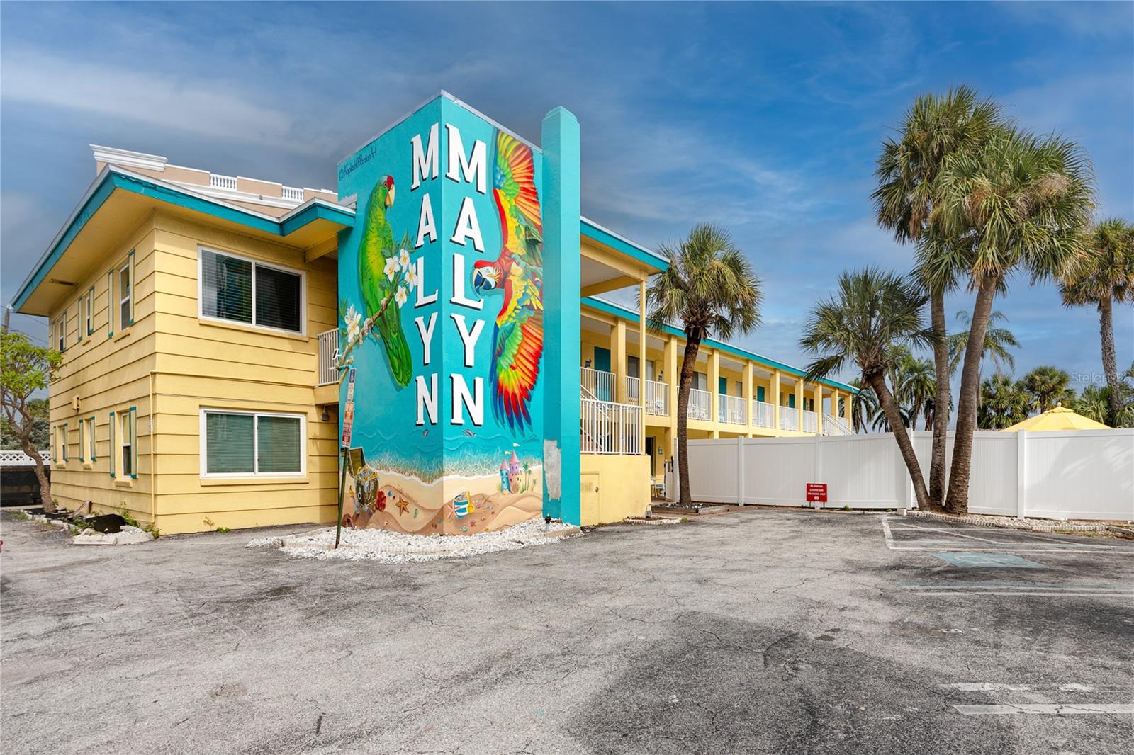 MALYN CONDO MOTEL CONDO - Residential