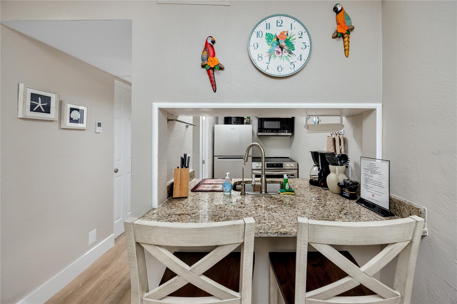 MALYN CONDO MOTEL CONDO - Residential