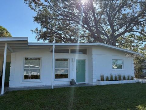 A home in SARASOTA