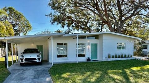 A home in SARASOTA