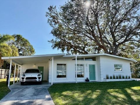 A home in SARASOTA