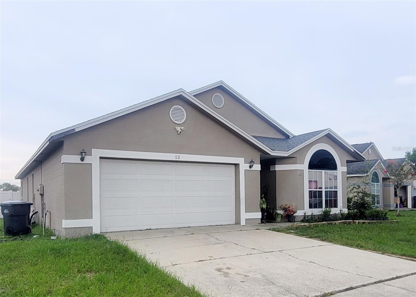 12 SAINT KITTS CIRCLE