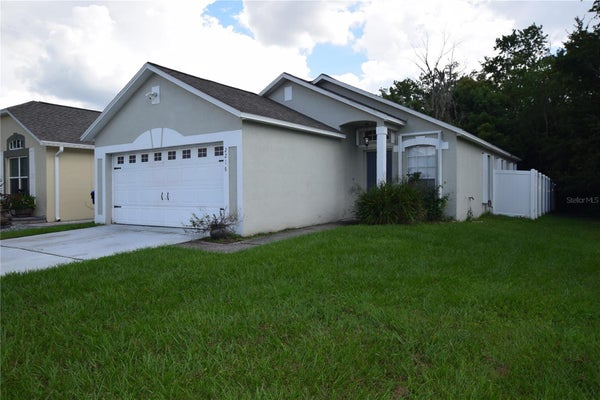 2216 PHONECIA CT, ORLANDO, FL 32837 - Image 7cd1b1c8363e2ffa7c7c35e94e9dab3d/919943110