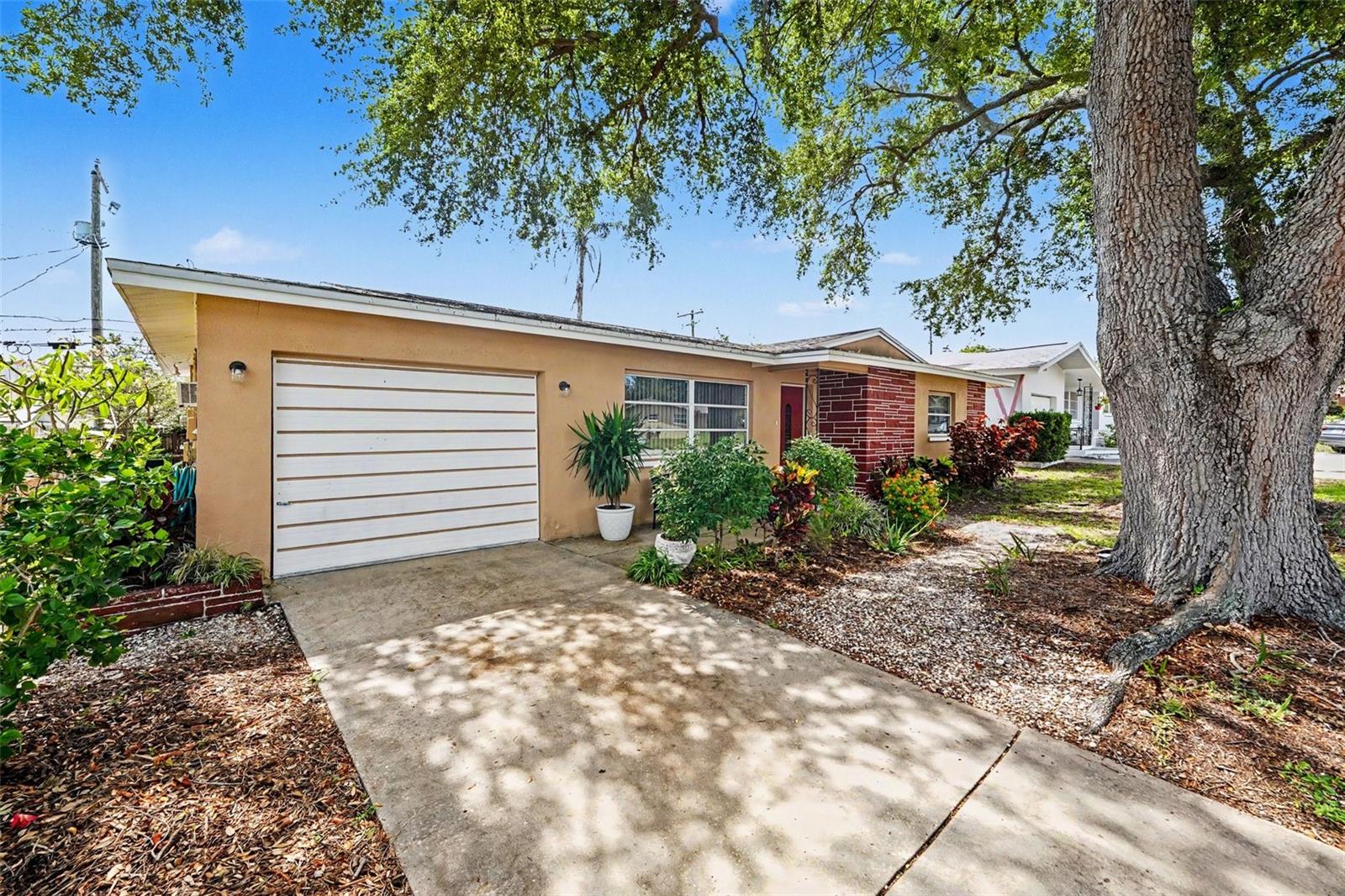 FORREST HILL ESTATES - Residential