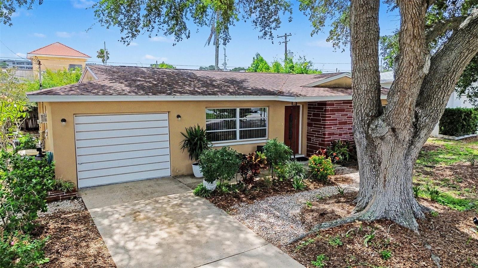 FORREST HILL ESTATES - Residential