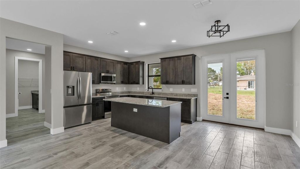 Photo of 1802 Avenue Q SW, Winter Haven, FL 33880 (MLS # L4957801)