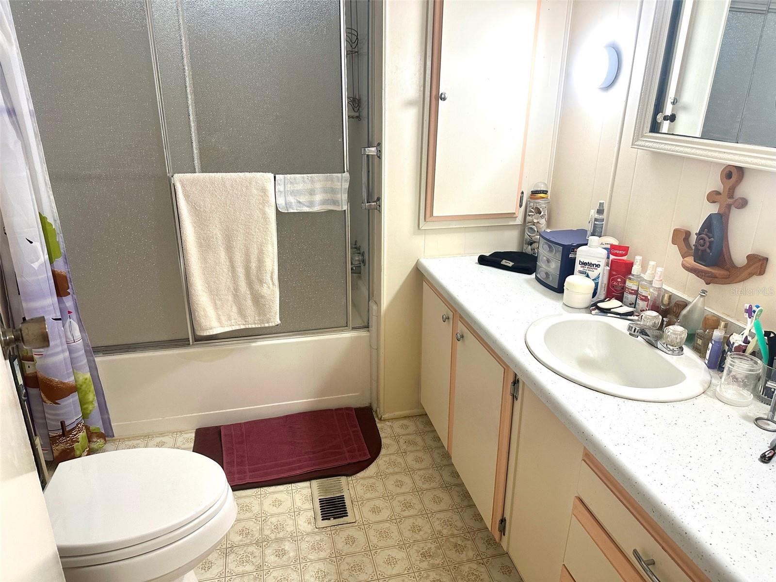 HAWTHORNE AT LEESBURG A COOP - Residential