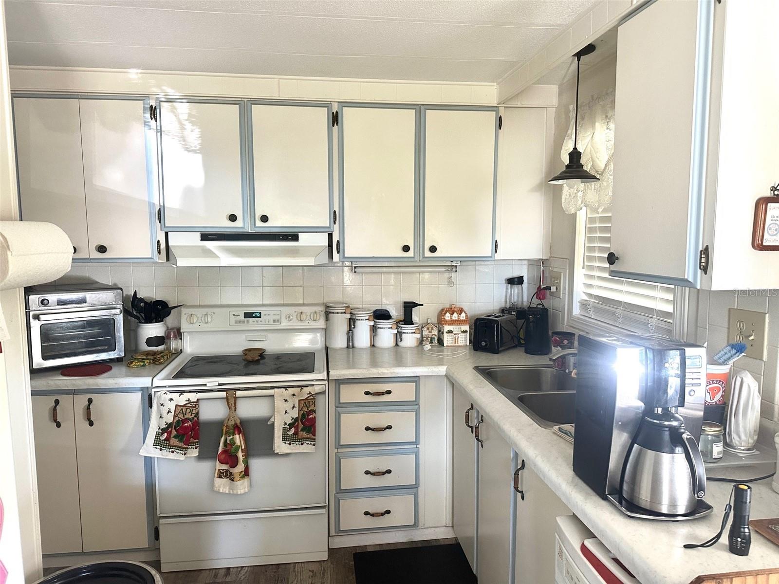 HAWTHORNE AT LEESBURG A COOP - Residential