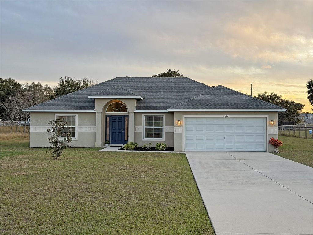 Photo of 13642 Citrus Farms Drive, Astatula, FL 34705 (MLS # O6367579)