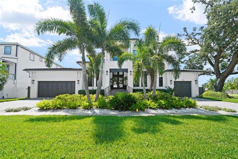 555 SUWANEE CIRCLE TAMPA FL 33606