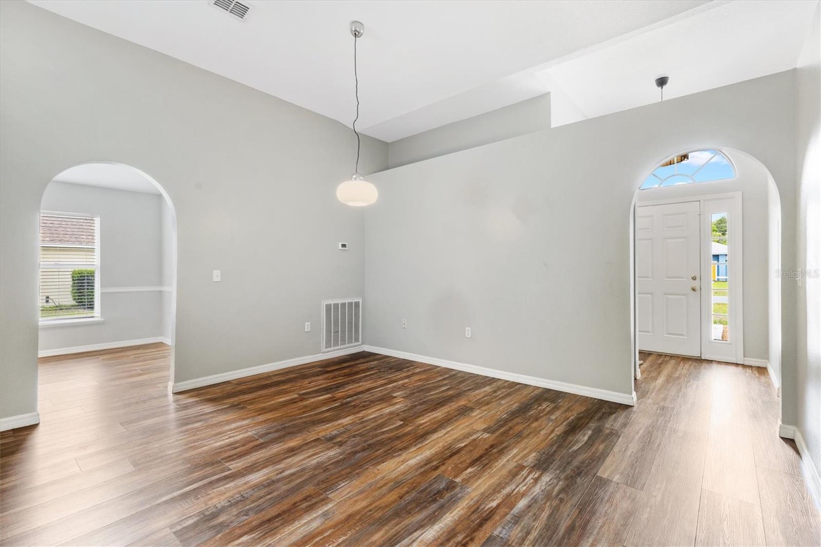 MARION OAKS UN 07 - Residential