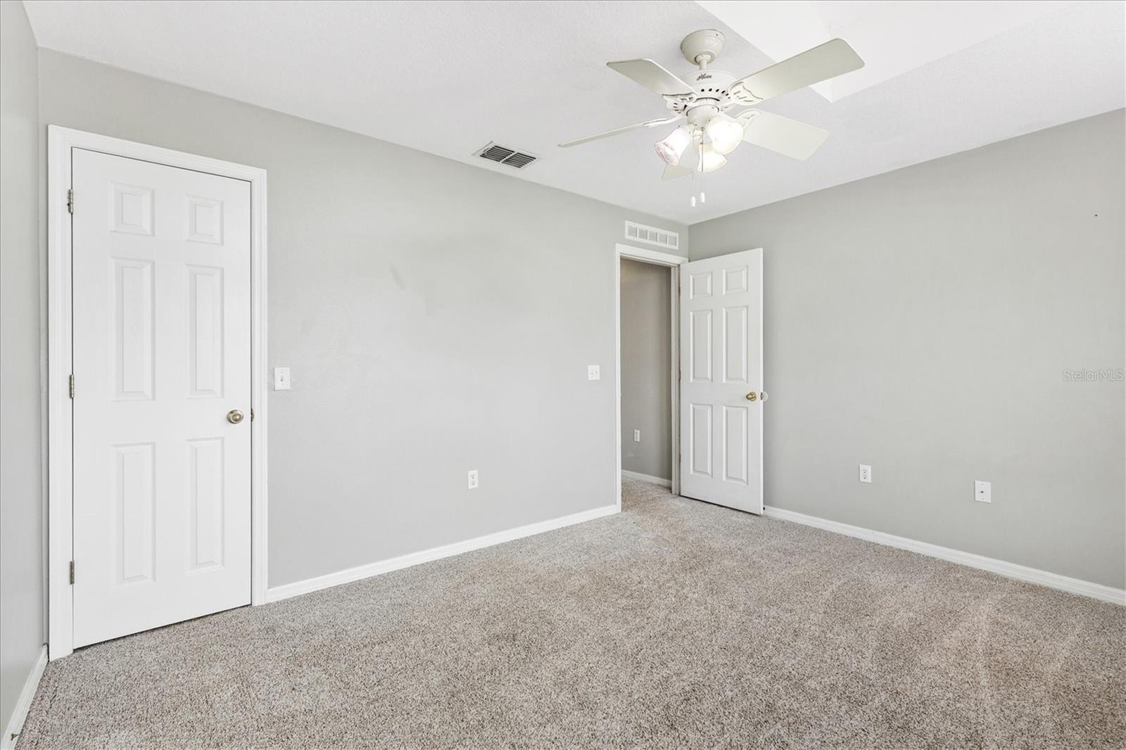 MARION OAKS UN 07 - Residential