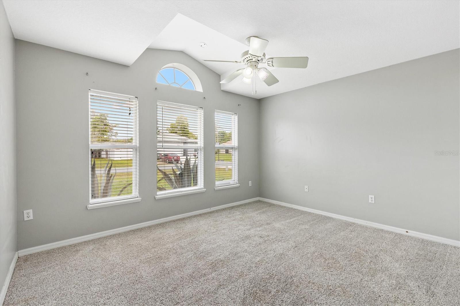 MARION OAKS UN 07 - Residential