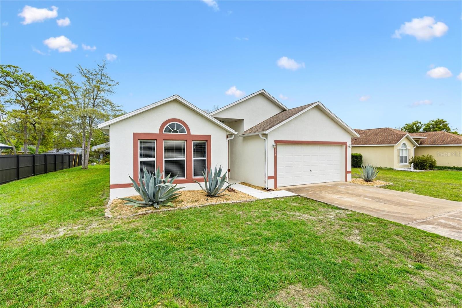 MARION OAKS UN 07 - Residential