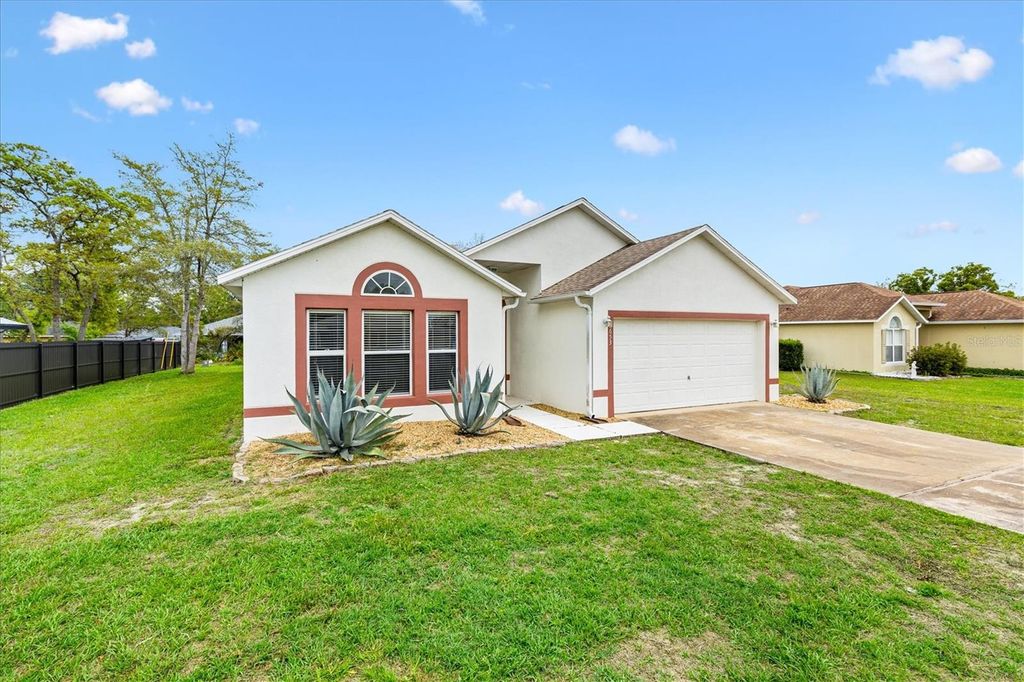 Photo of 3653 SW 133rd Loop, Ocala, FL 34473 (MLS # G5110790)