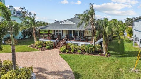 A home in ELLENTON