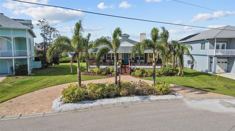 A home in ELLENTON