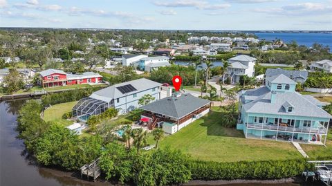 A home in ELLENTON