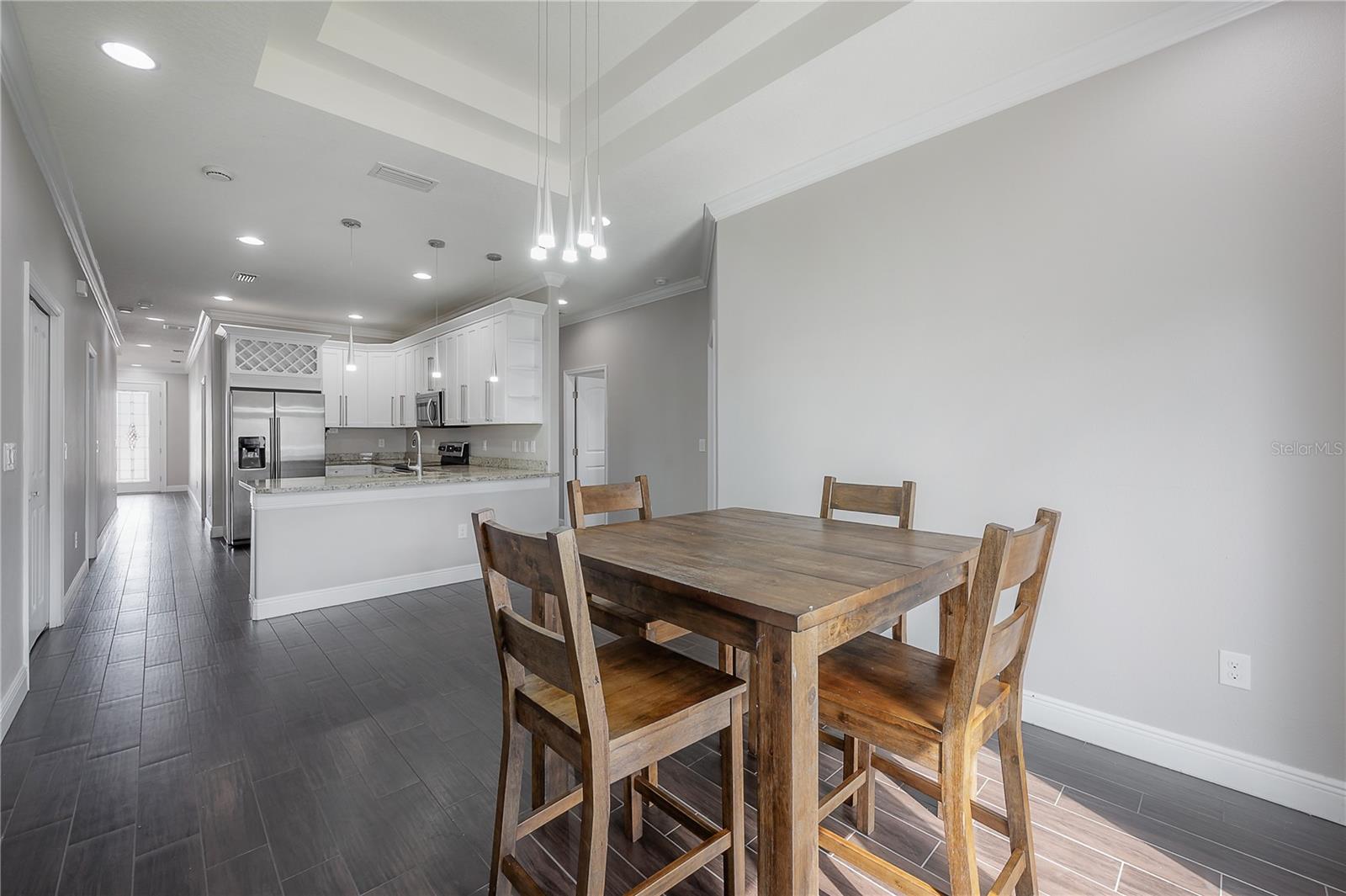 ARMENIA GARDENS - Residential Lease