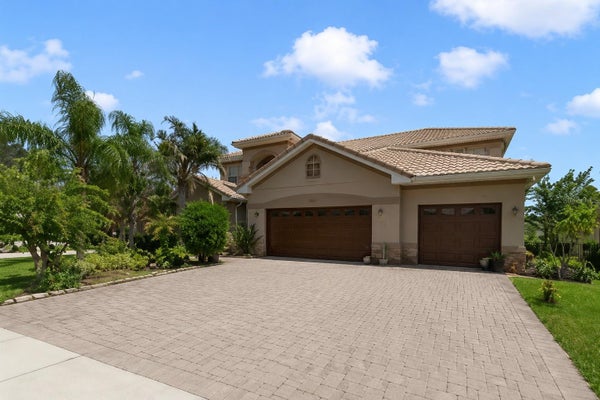 2300 EAGLE TALON CT, KISSIMMEE, FL 34746 - Image 7cd69ad50ee3c3684ecad5c718ed68b2/979072665