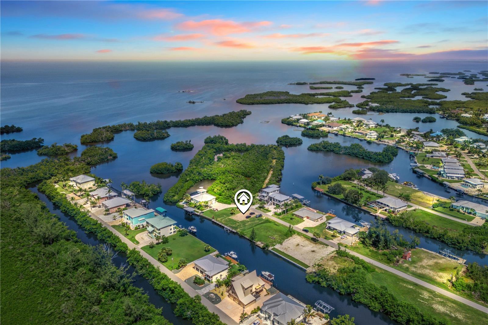 PIRATE HARBOR - Land