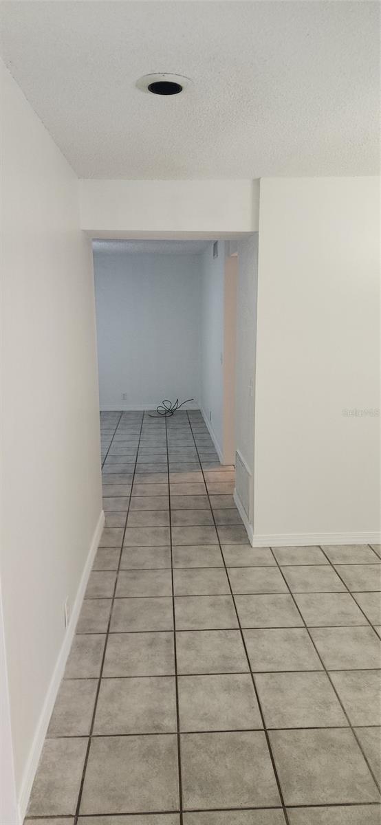 CROWN OAKS 1ST ADD - Residential Lease