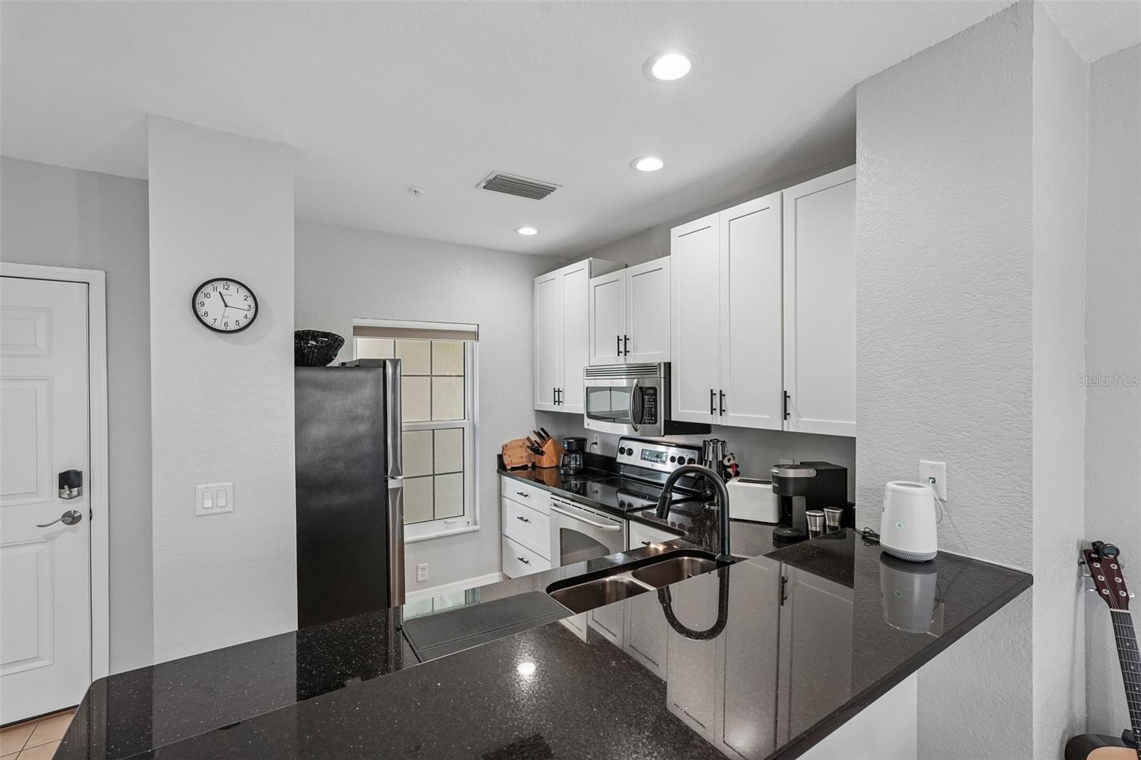 CAPE HAZE RESIDENCE C 7/9 - Residential