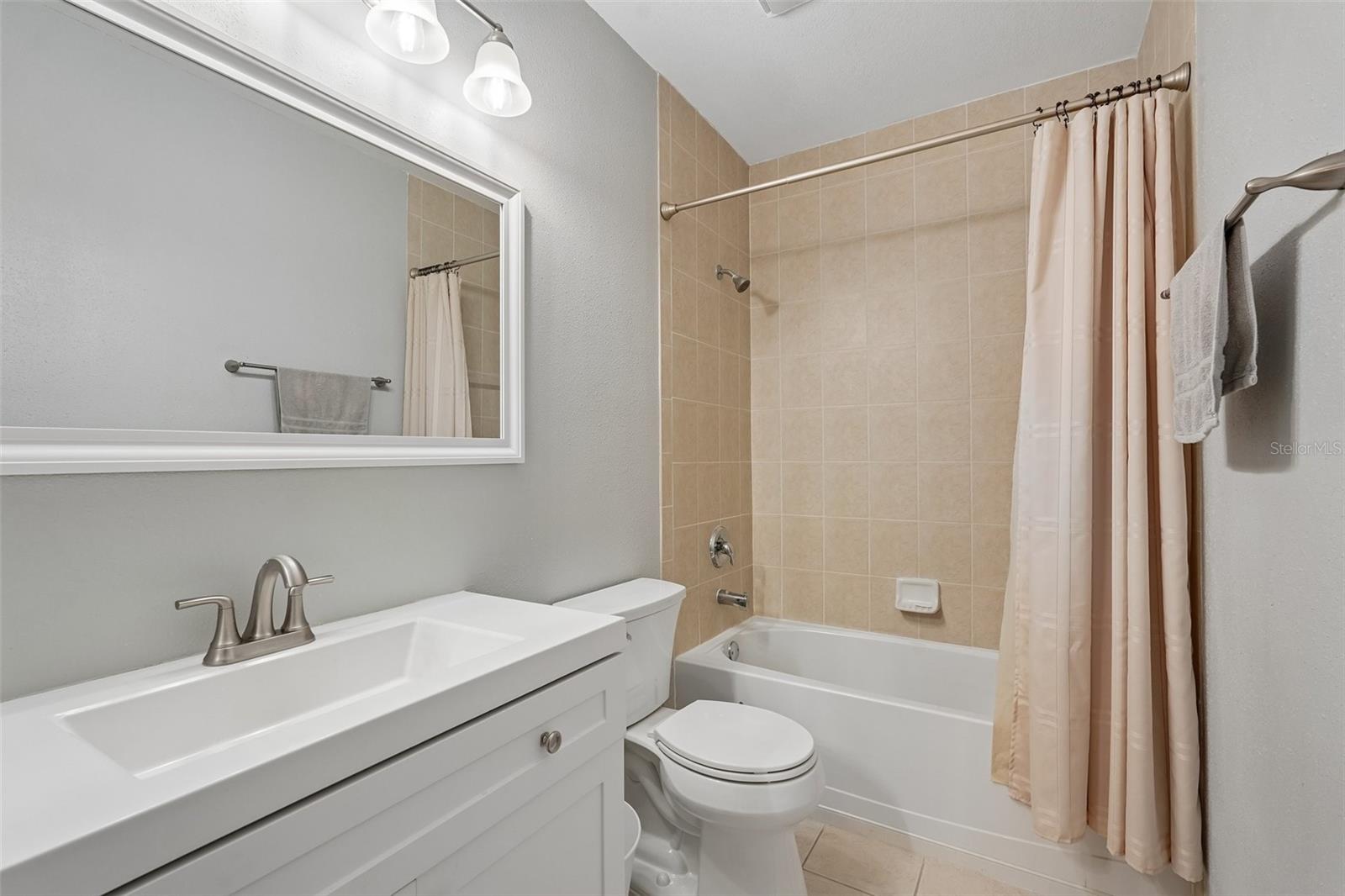 CAPE HAZE RESIDENCE C 7/9 - Residential