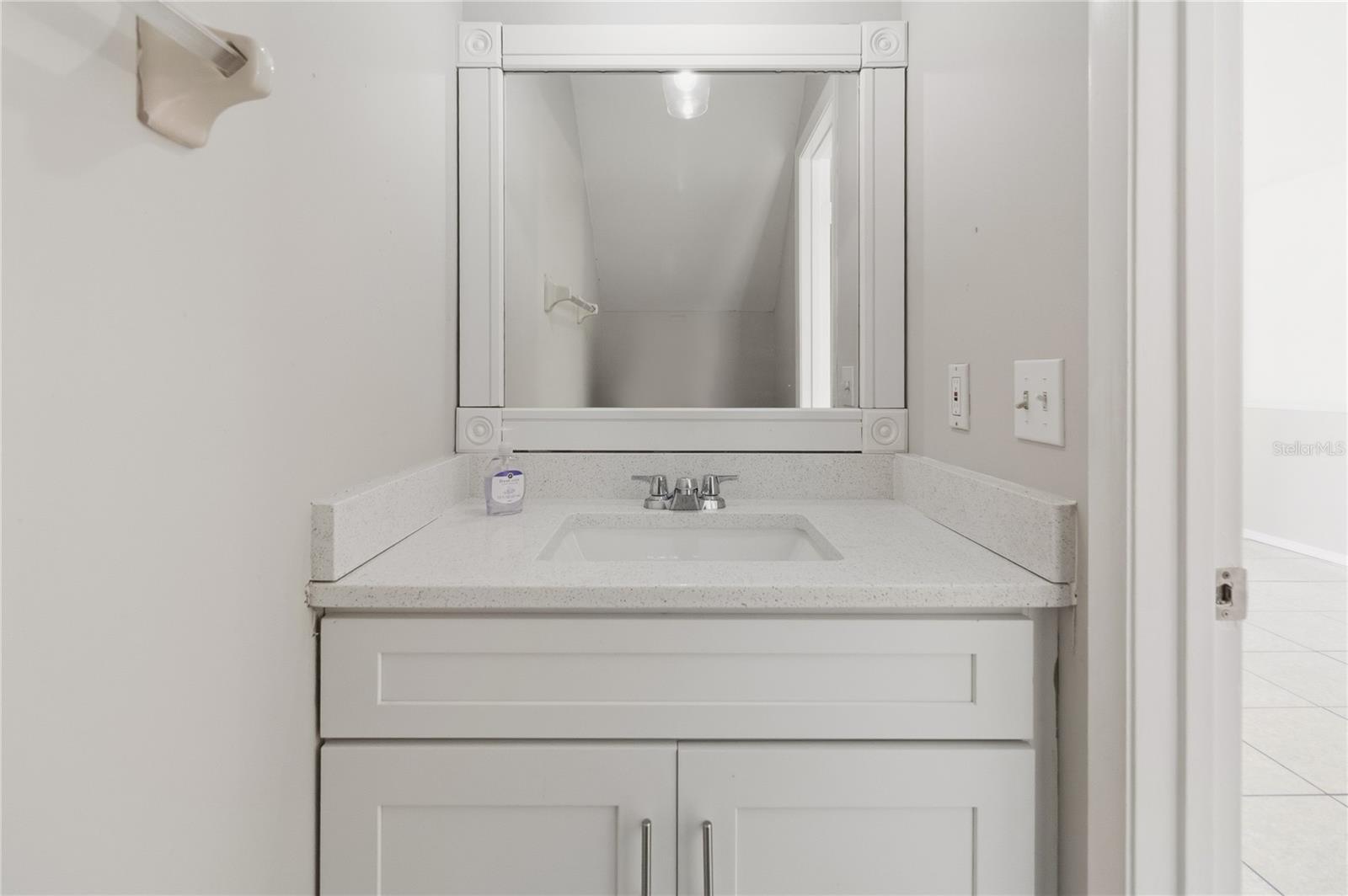 BUENAVENTURA LAKES GOLD COAST TWNHMS UNR - Residential Lease