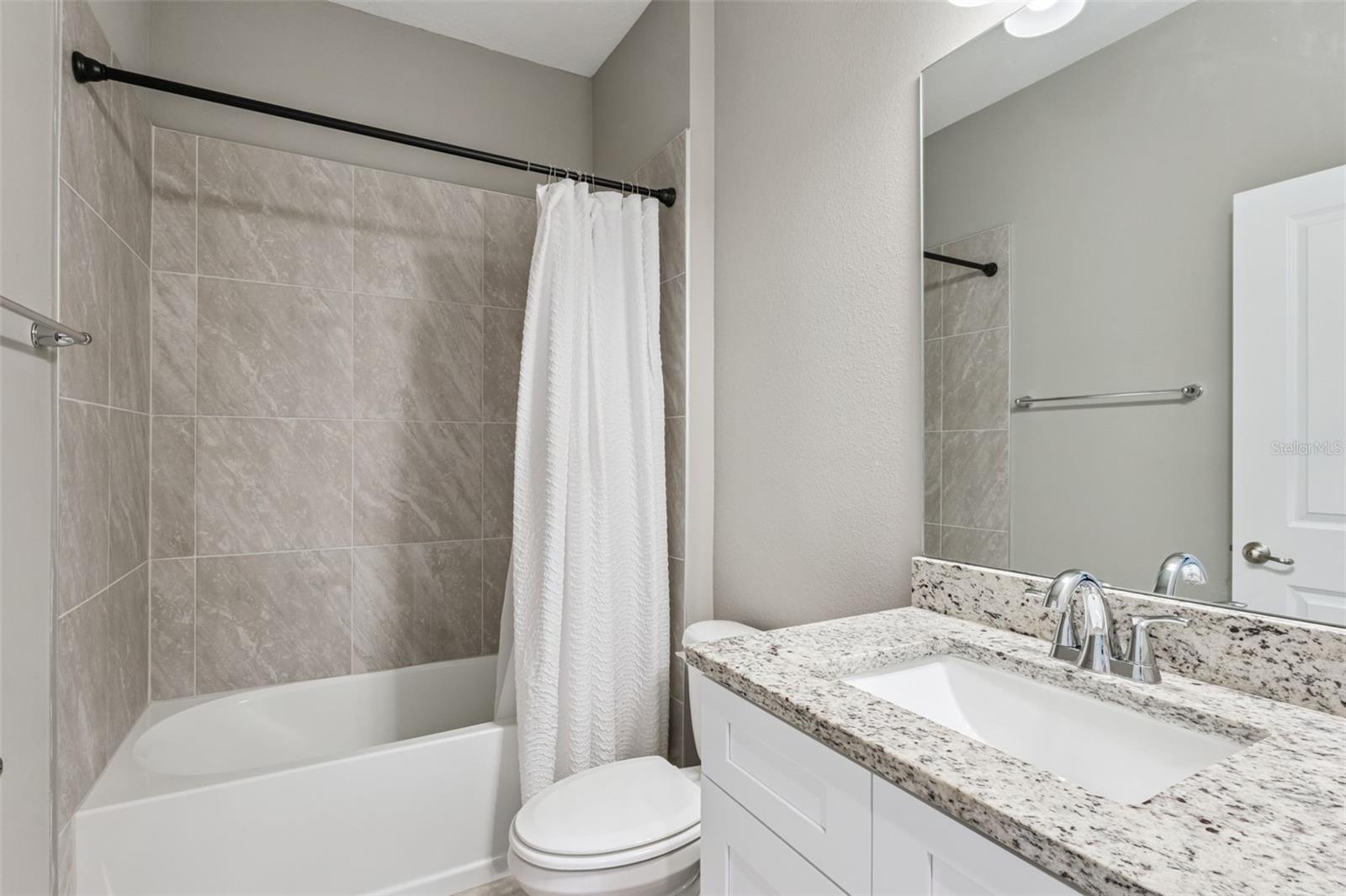 MARION OAKS UN THREE - Residential