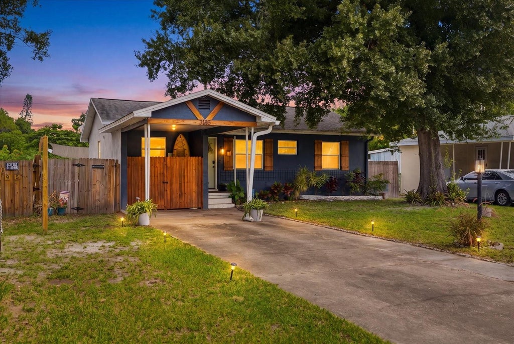 Photo of 3145 32nd Avenue N, St Petersburg, FL 33713 (MLS # TB8542808)