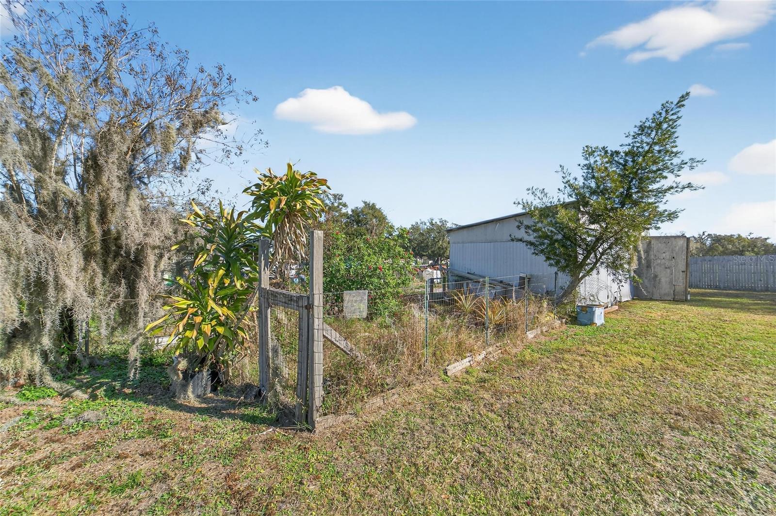 UNPLATTED - Residential