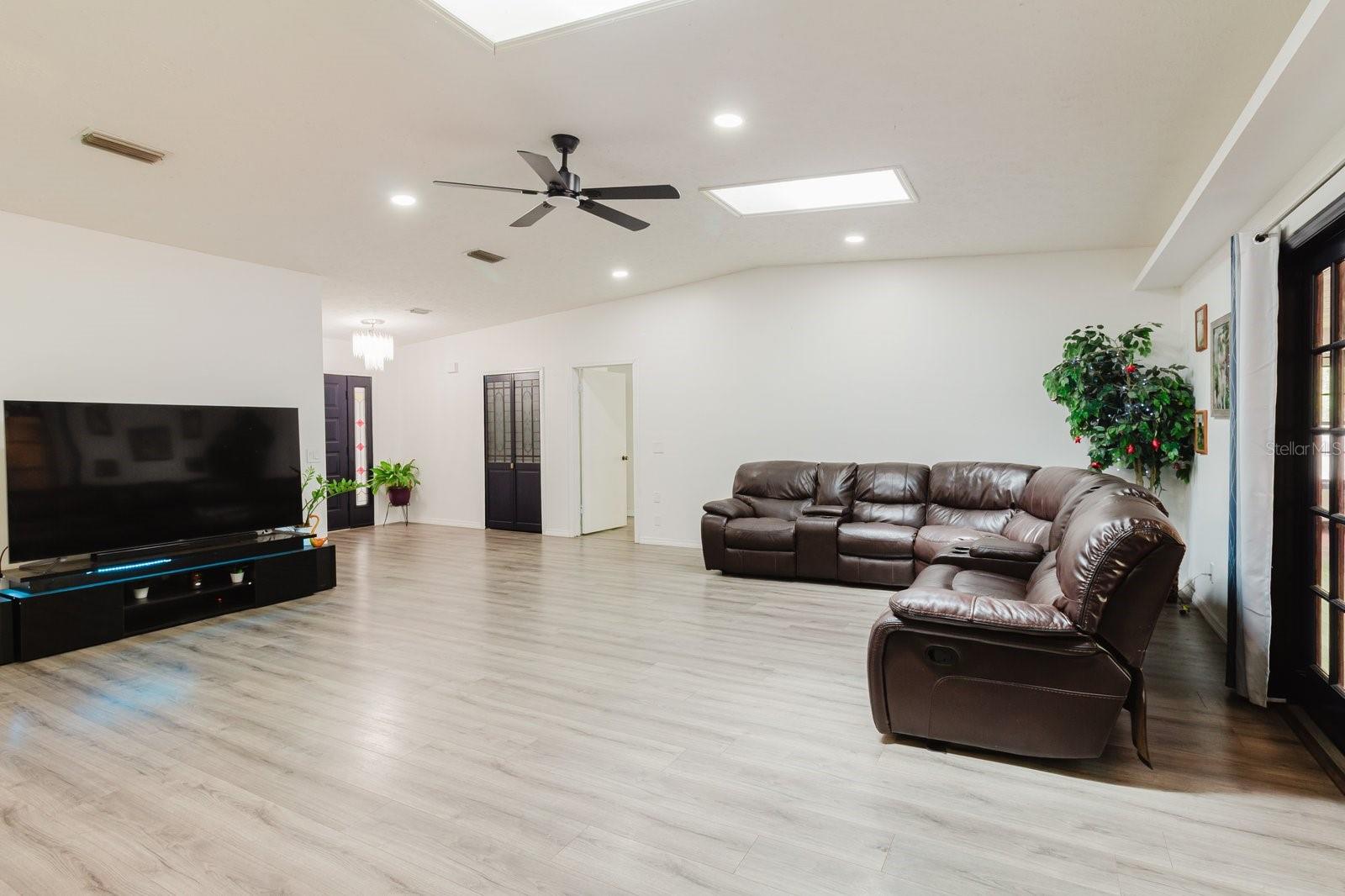 LAKE PADGETT PINES - Residential