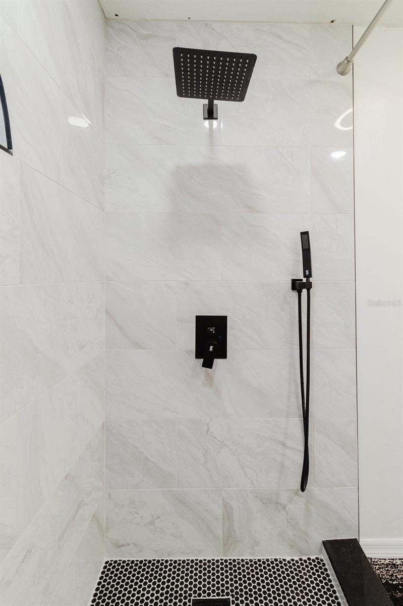 LAKE PADGETT PINES - Residential