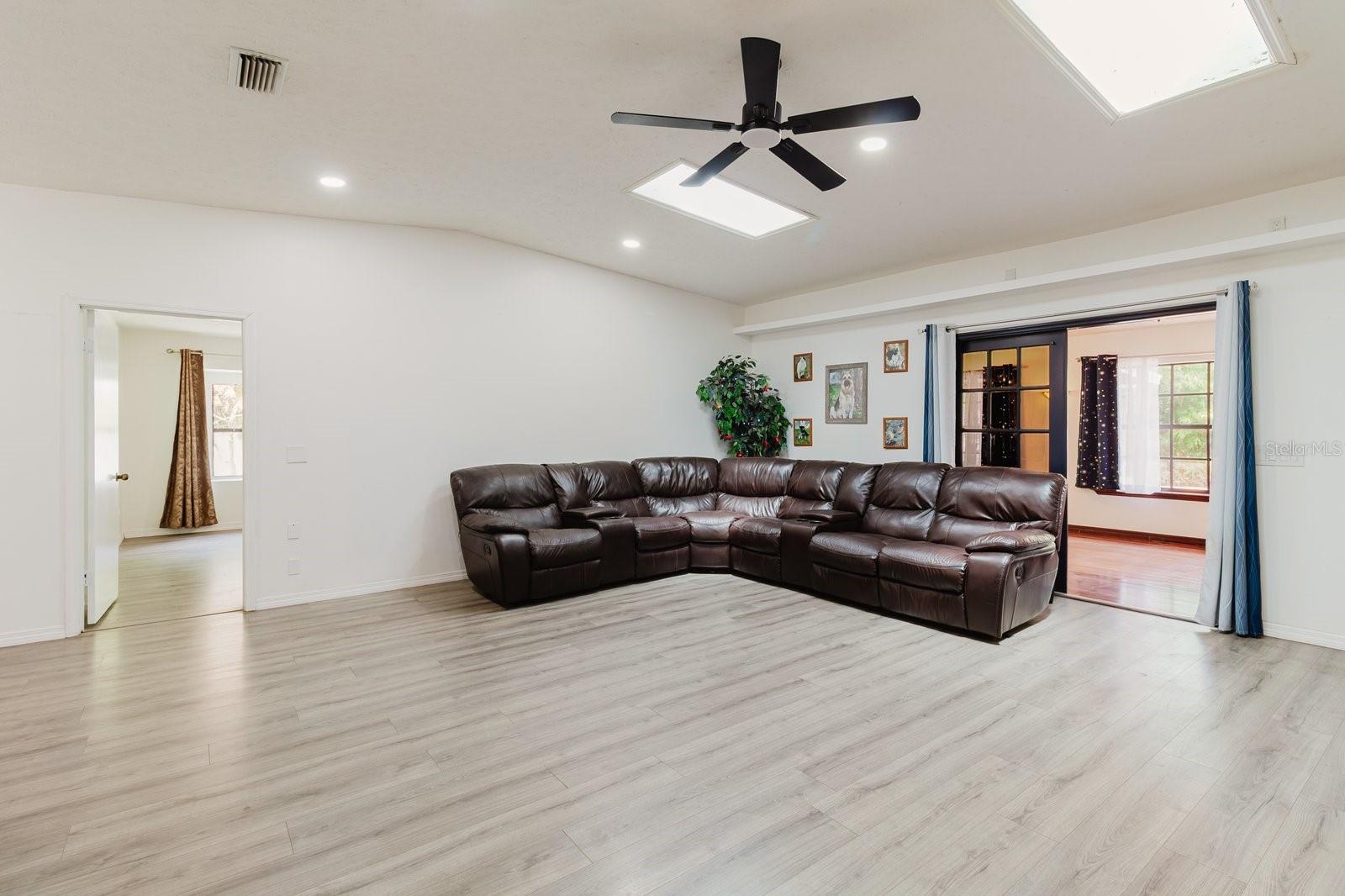 LAKE PADGETT PINES - Residential