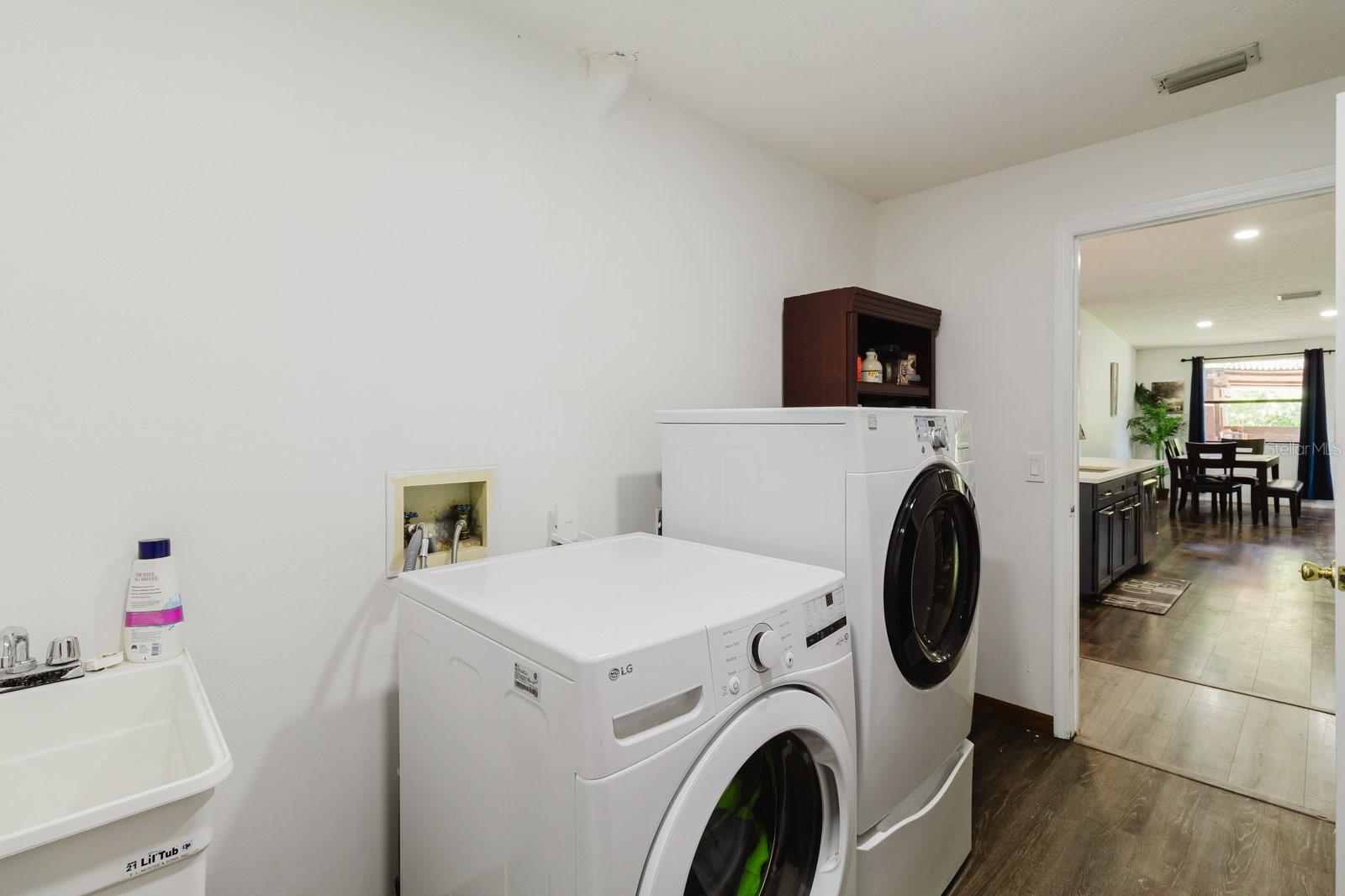 LAKE PADGETT PINES - Residential