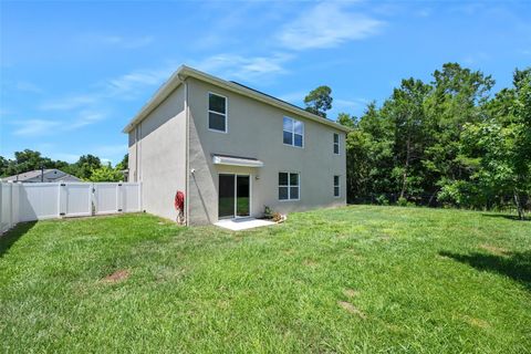 A home in DELAND