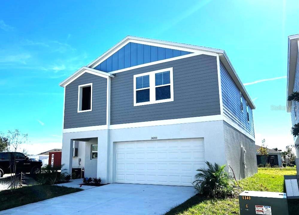 Beautiful home built in 2023 with 4 bedrooms, 2.5 bathrooms, an entertainment area, 2-car garage, high ceilings, elegant quartz countertops, and gorgeous vinyl flooring in the main living areas. This two-story home has space for the whole family—and more! It features an open-concept living area, upstairs recreational space, spacious his-and-hers closets in the master suite, an upstairs laundry room for added convenience, brand-new GE appliances including refrigerator and washer/dryer, granite countertops in the bathrooms, and much more.
Community amenities include a pool and playground, and the property is conveniently located off Overpass Road in Wesley Chapel, FL. Residents enjoy access to plenty of shopping, dining, and recreation, with Pasadena Point just 5.5 miles from Wesley Chapel District Park, 5.5 miles from Zephyr Commons, 8 miles from The Grove at Wesley Chapel, and 10 miles from The Shops at Wiregrass.
Nearby schools include New River Elementary, Centennial Middle, Zephyrhills High, Academy at the Farm, Innovation Preparatory Academy, and Kirkland Ranch Academy of Innovation. In addition, Florida’s largest crystal lagoons, Epperson and Mirada, are just 5 miles away, downtown Tampa is 30 miles, and Tampa International Airport is 40 miles.
Come live in this beautiful home and enjoy the true Florida family lifestyle!