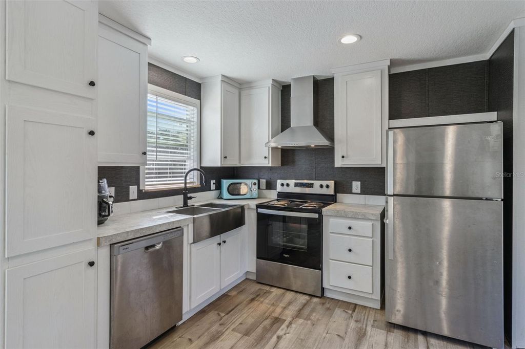 Photo of 3001 Holiday Beach Drive, Avon Park, FL 33825 (MLS # W7882371)