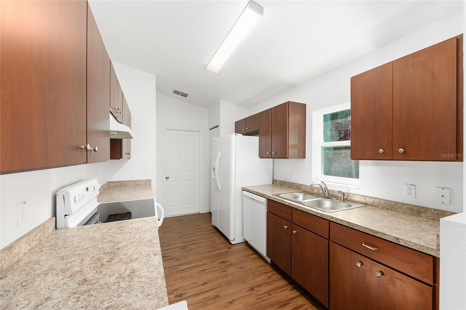 OCALA PARK ESTATE - Residential