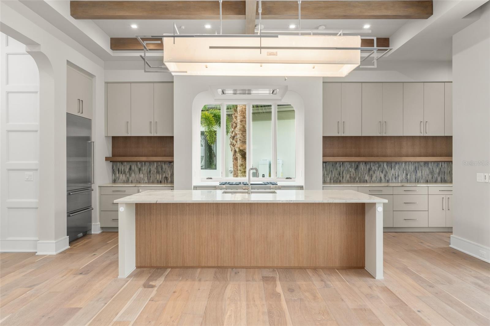 4162 GRANDE BRICK LOOP 27