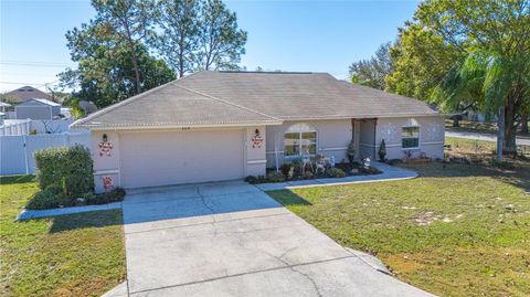 A home in AUBURNDALE