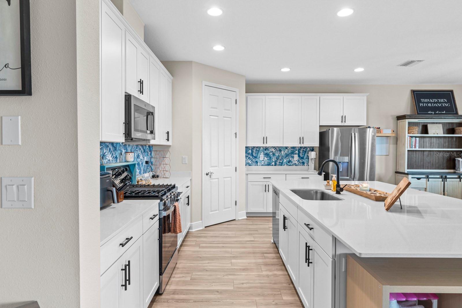 HINTON HAWKSTONE PH 1A2 - Residential