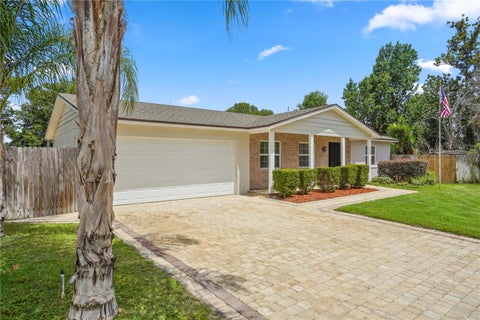 Tiny photo for 110 Devon Court, Longwood, FL 32779 (MLS # O6412026)