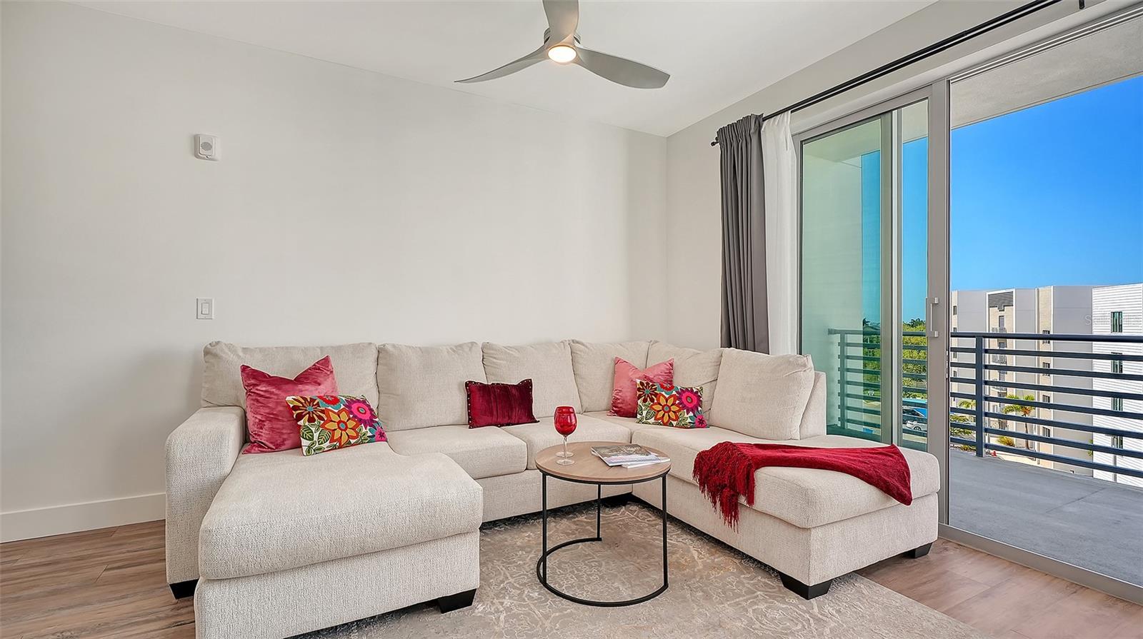 THE STRAND OF SARASOTA - Residential