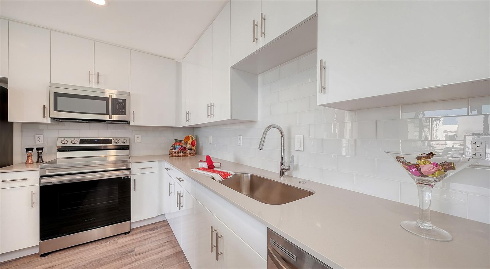 THE STRAND OF SARASOTA - Residential