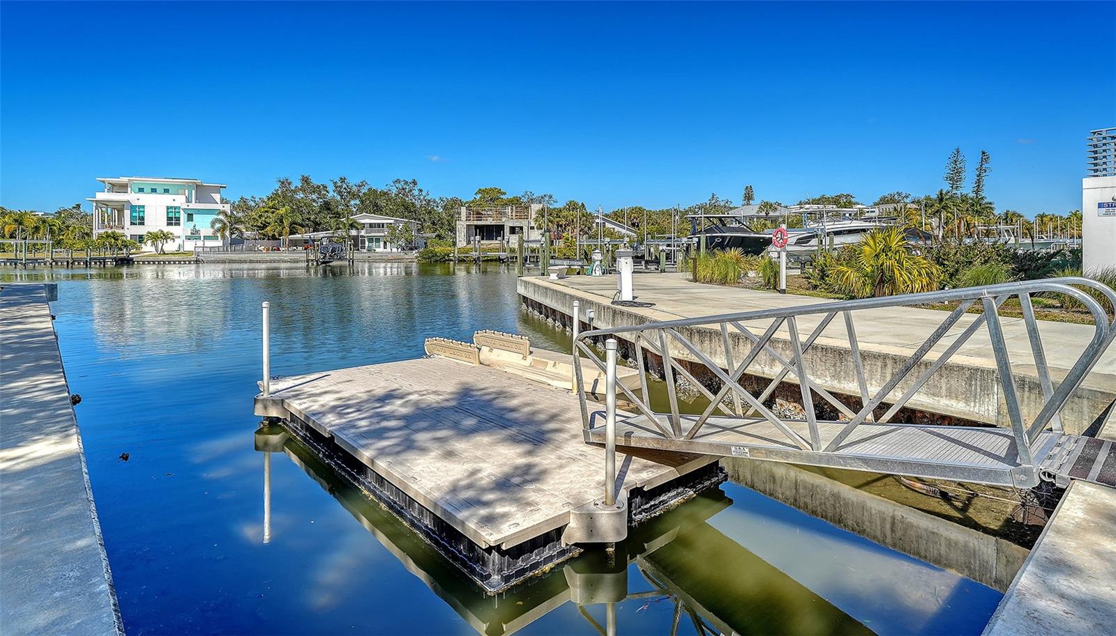 THE STRAND OF SARASOTA - Residential