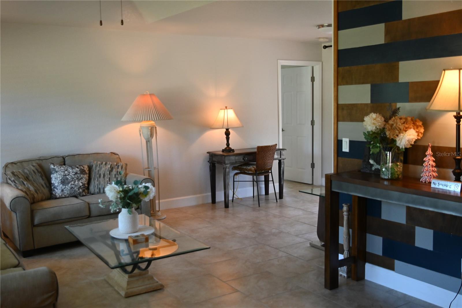 PORT CHARLOTTE SUB 24 - Residential Lease